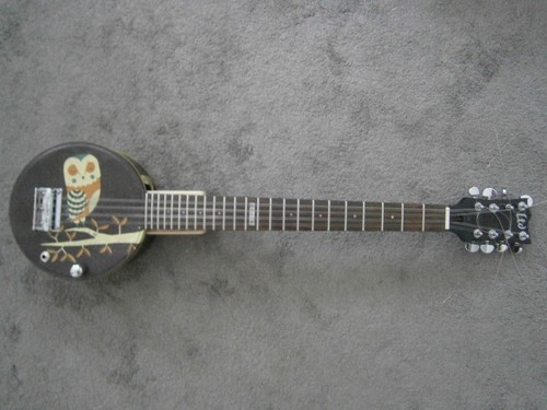 String cigar box - string,